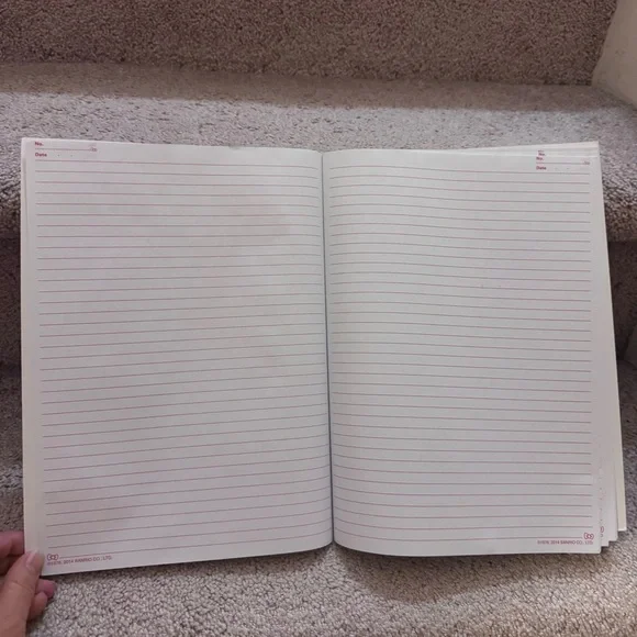 Hello Kitty Notebook with Colorful Design - Picture 4 of 4